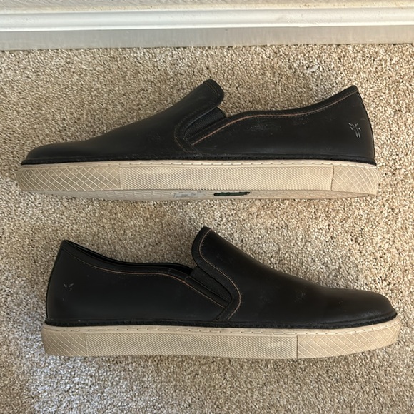 Men’s Frye Gates Slip On Shoe - Picture 4 of 11